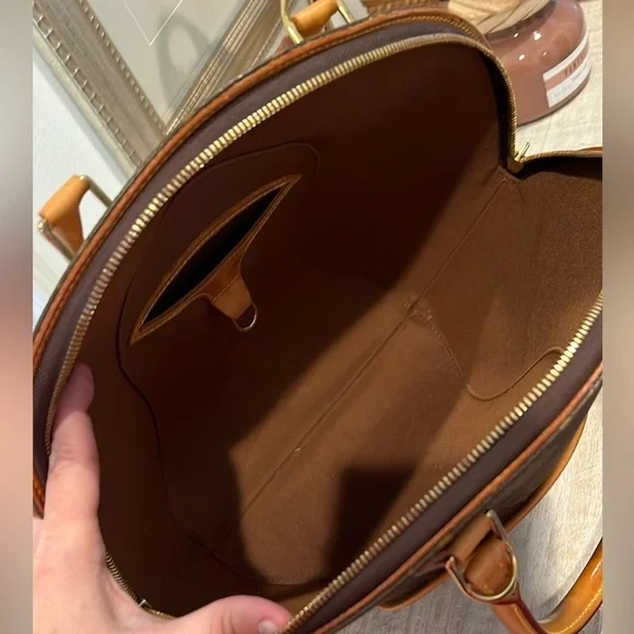 Louis Vuitton Ellipse MM Monogram Handbag EUC - Picture 11 of 16